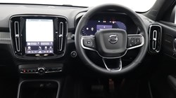 2025 (74) VOLVO XC40 2.0 B3P Ultra Dark 5dr Auto 5121041