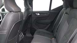 2025 (74) VOLVO XC40 2.0 B3P Ultra Dark 5dr Auto 5121021