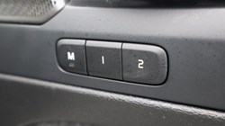 2025 (74) VOLVO XC40 2.0 B4P Ultra Dark 5dr Auto 5215164