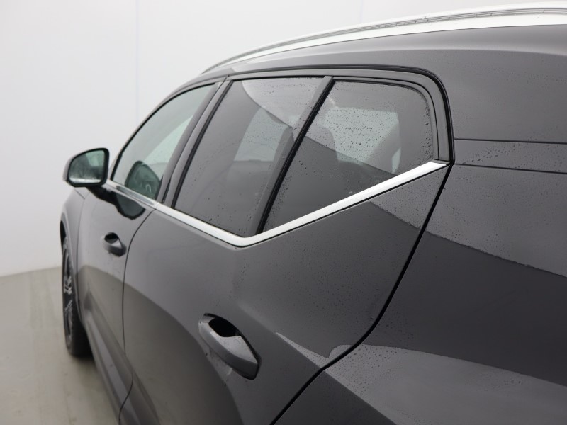 2020 (70) VOLVO XC40 2.0 B5P Inscription Pro 5dr AWD Auto 5109852