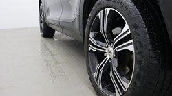 2020 (70) VOLVO XC40 2.0 B5P Inscription Pro 5dr AWD Auto 5109854