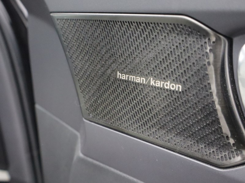 2020 (70) VOLVO XC40 2.0 B5P Inscription Pro 5dr AWD Auto 5109858