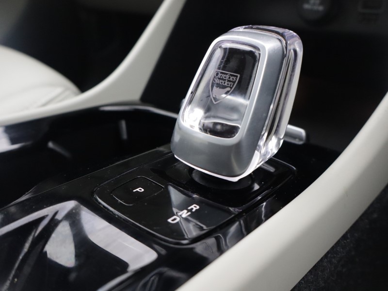 2020 (70) VOLVO XC40 2.0 B5P Inscription Pro 5dr AWD Auto 5109889