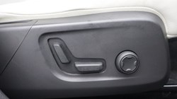 2020 (70) VOLVO XC40 2.0 B5P Inscription Pro 5dr AWD Auto 5109863