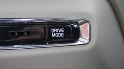 2020 (70) VOLVO XC40 2.0 B5P Inscription Pro 5dr AWD Auto 5109887