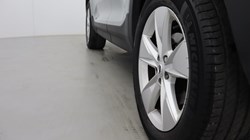 2023 (73) VOLVO XC40 2.0 B3P Core 5dr Auto 5200765