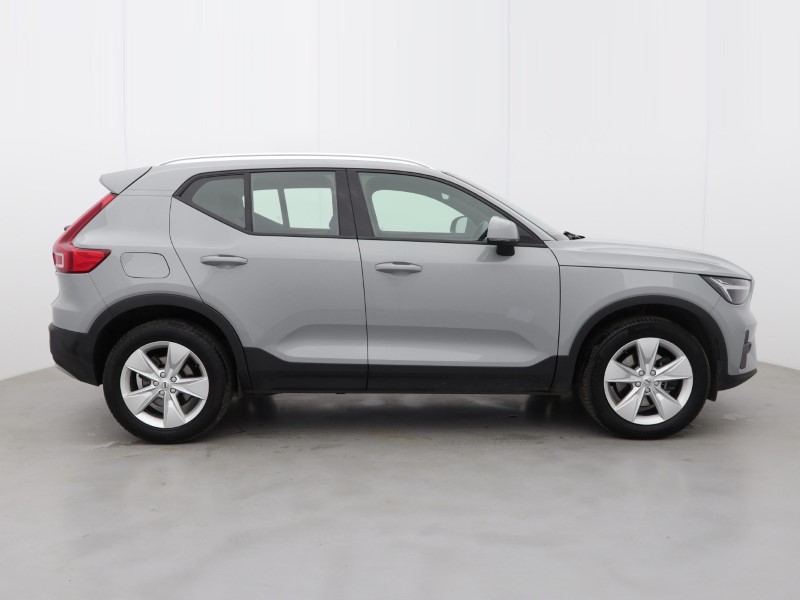 2023 (73) VOLVO XC40 2.0 B3P Core 5dr Auto 5200750