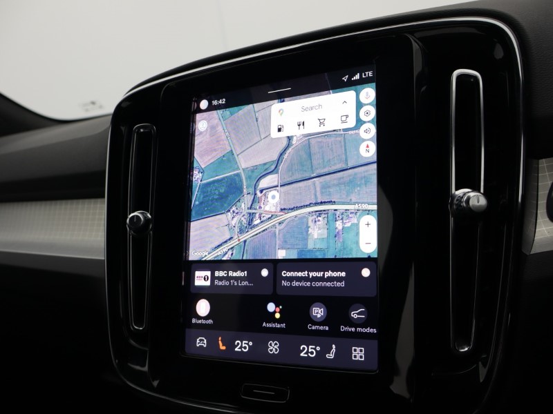 2023 (73) VOLVO XC40 2.0 B3P Core 5dr Auto 5200788