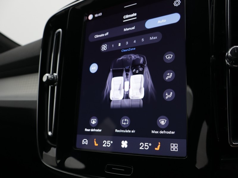 2023 (73) VOLVO XC40 2.0 B3P Core 5dr Auto 5200793