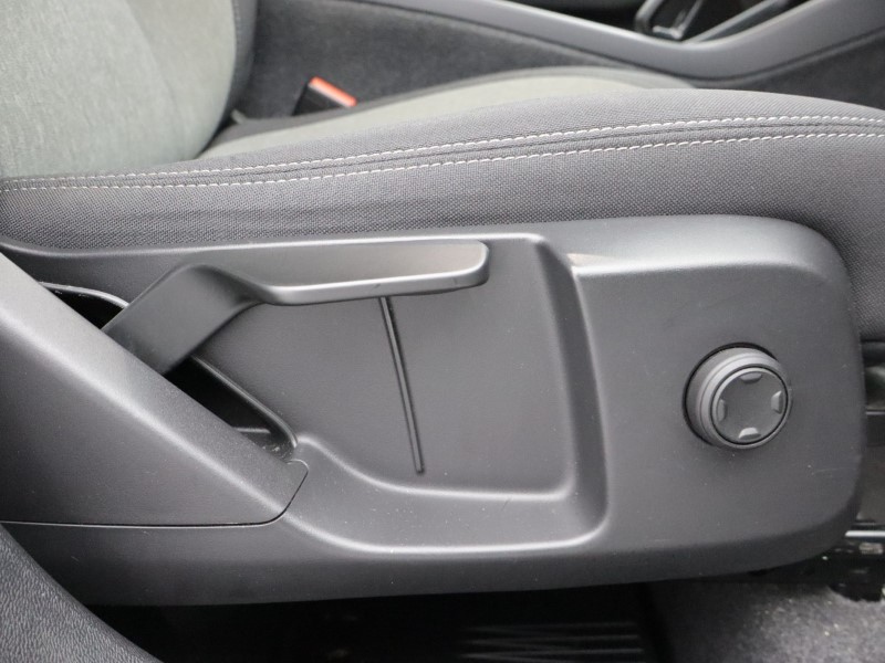 2023 (73) VOLVO XC40 2.0 B3P Core 5dr Auto 5200773