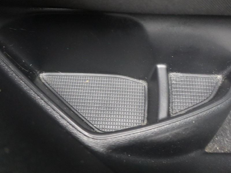 2023 (73) VOLVO XC40 2.0 B3P Core 5dr Auto 5200780