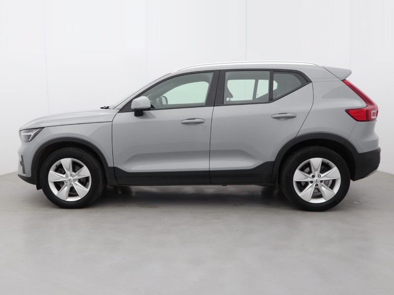 2023 (73) VOLVO XC40 2.0 B3P Core 5dr Auto 5200749