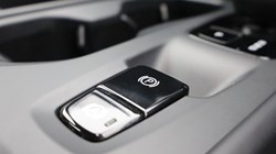 2023 (73) VOLVO XC40 2.0 B3P Core 5dr Auto 5200796