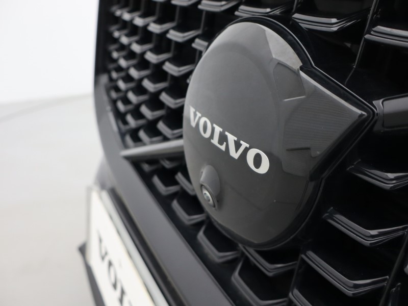 2024 (24) VOLVO XC60 2.0 B5P Plus Black Edition 5dr AWD Geartronic 5128740