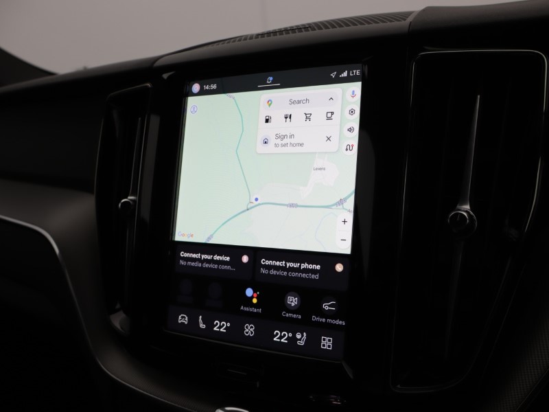 2024 (24) VOLVO XC60 2.0 B5P Plus Black Edition 5dr AWD Geartronic 5128778