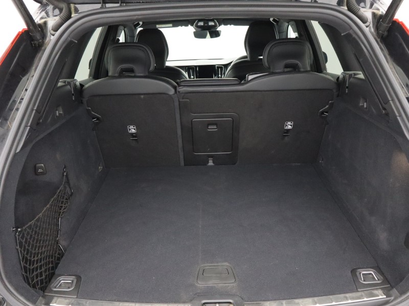 2024 (24) VOLVO XC60 2.0 B5P Plus Black Edition 5dr AWD Geartronic 5128746