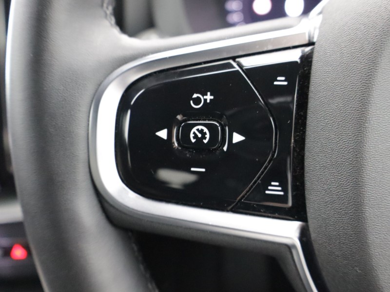 2024 (24) VOLVO XC60 2.0 B5P Plus Black Edition 5dr AWD Geartronic 5128775