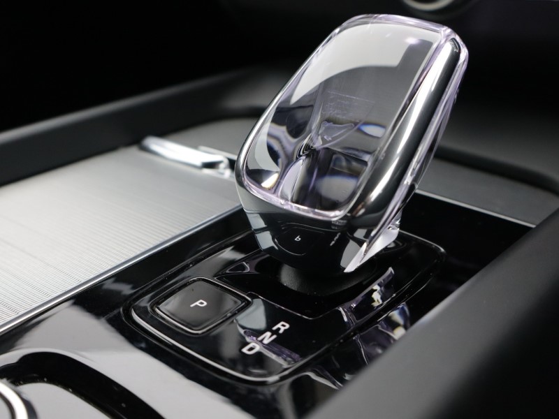 2024 (24) VOLVO XC60 2.0 B5P Plus Black Edition 5dr AWD Geartronic 5128785