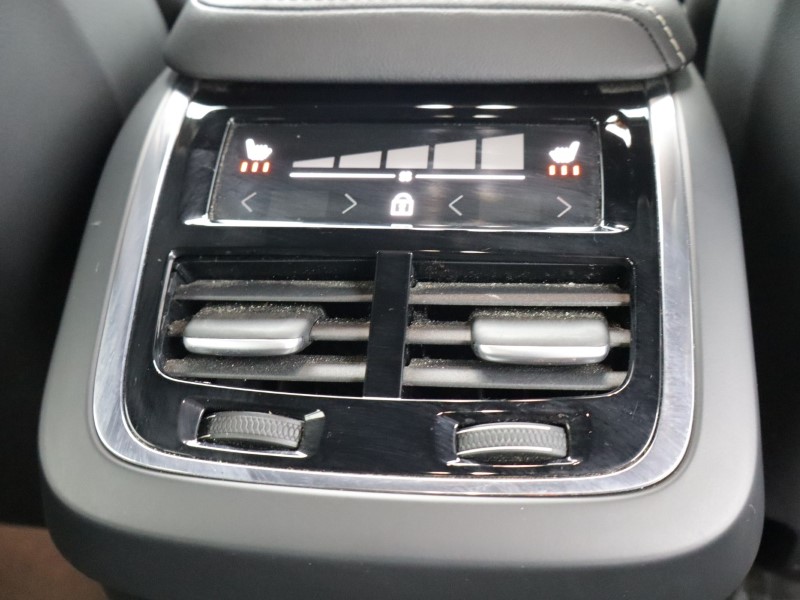 2024 (24) VOLVO XC60 2.0 B5P Plus Black Edition 5dr AWD Geartronic 5128771