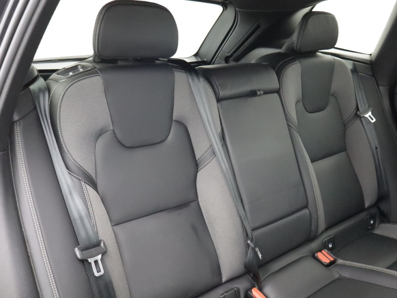 2024 (24) VOLVO XC60 2.0 B5P Plus Black Edition 5dr AWD Geartronic 5128768