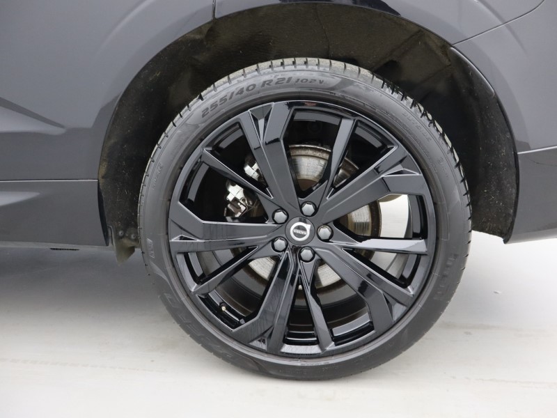 2024 (24) VOLVO XC60 2.0 B5P Plus Black Edition 5dr AWD Geartronic 5128749