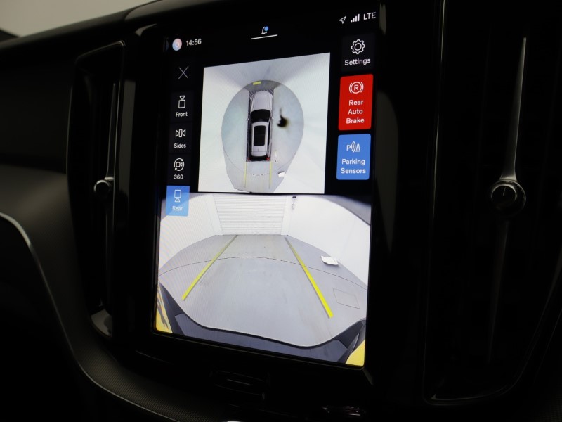 2024 (24) VOLVO XC60 2.0 B5P Plus Black Edition 5dr AWD Geartronic 5128779