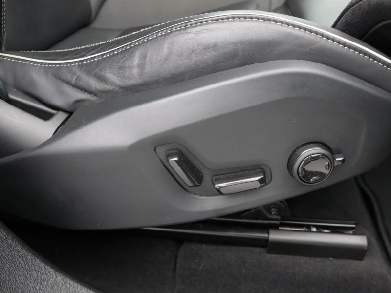 2024 (24) VOLVO XC60 2.0 B5P Plus Black Edition 5dr AWD Geartronic 5128759