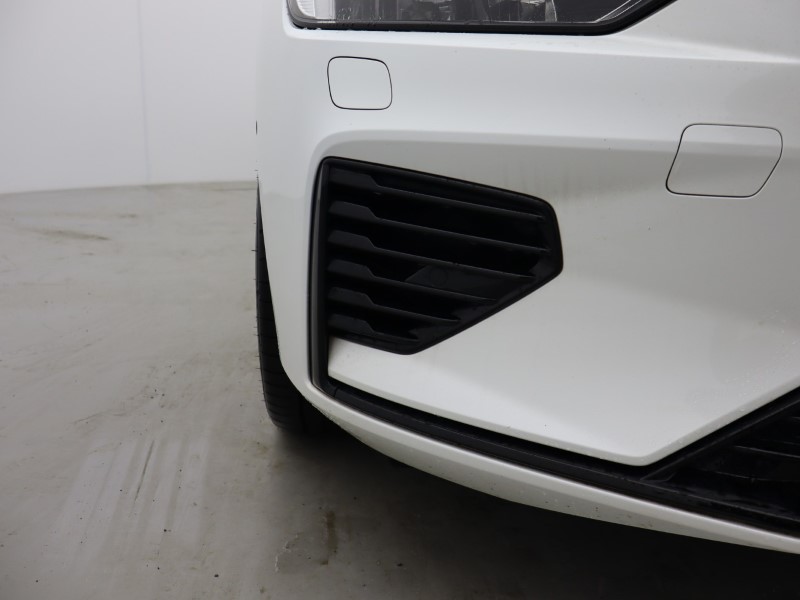 2023 (72) VOLVO V60 2.0 T6 [350] RC PHEV Ultimate Dark 5dr AWD Auto 5182631