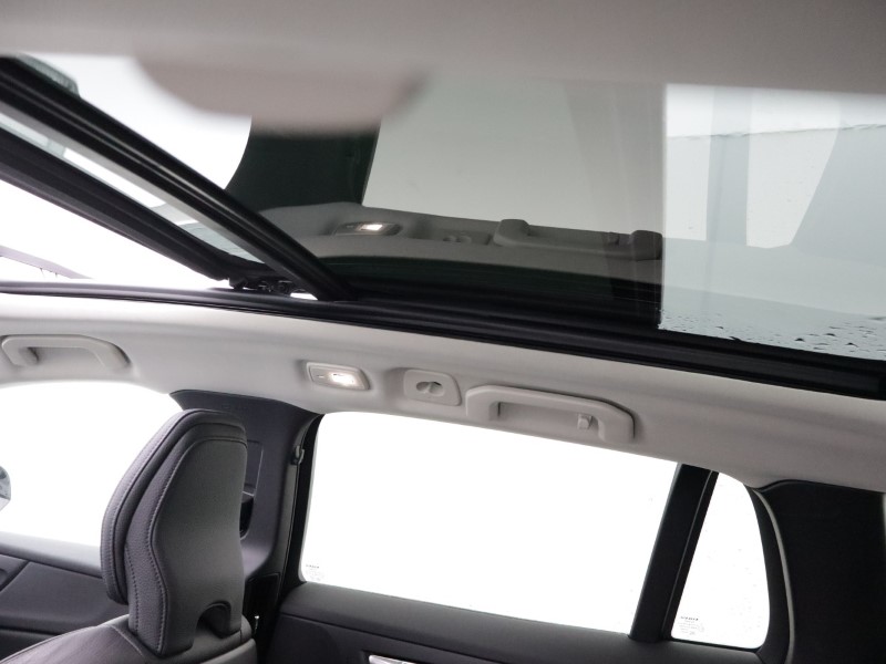 2023 (72) VOLVO V60 2.0 T6 [350] RC PHEV Ultimate Dark 5dr AWD Auto 5182662