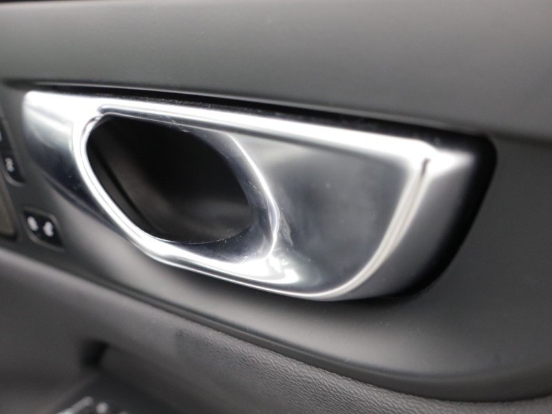 2023 (72) VOLVO V60 2.0 T6 [350] RC PHEV Ultimate Dark 5dr AWD Auto 5182650