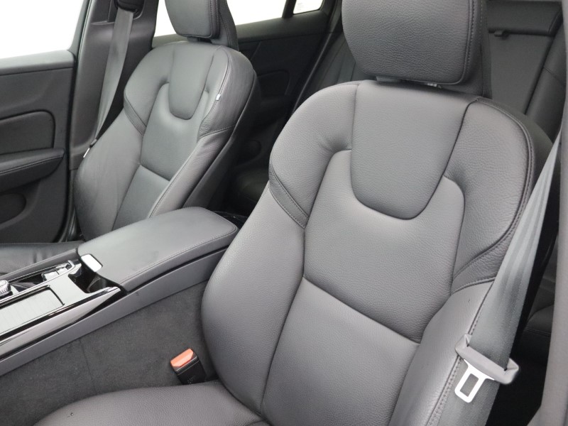 2023 (72) VOLVO V60 2.0 T6 [350] RC PHEV Ultimate Dark 5dr AWD Auto 5182661