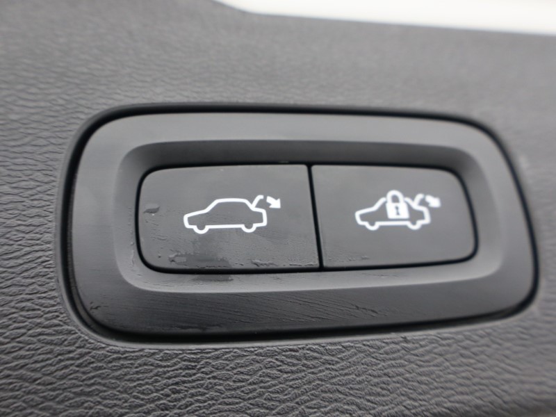 2023 (72) VOLVO V60 2.0 T6 [350] RC PHEV Ultimate Dark 5dr AWD Auto 5182637