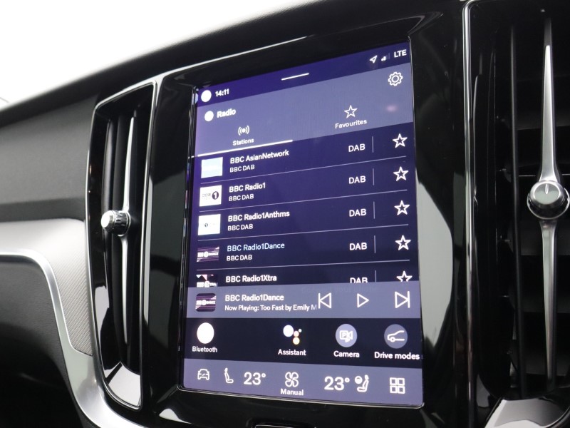 2023 (72) VOLVO V60 2.0 T6 [350] RC PHEV Ultimate Dark 5dr AWD Auto 5182677