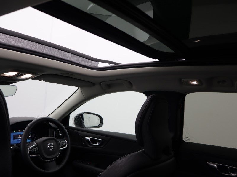 2023 (72) VOLVO V60 2.0 T6 [350] RC PHEV Ultimate Dark 5dr AWD Auto 5182663