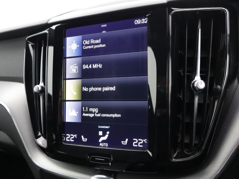 2021 (21) VOLVO XC60 2.0 B5P [250] R DESIGN 5dr AWD Geartronic 5156738