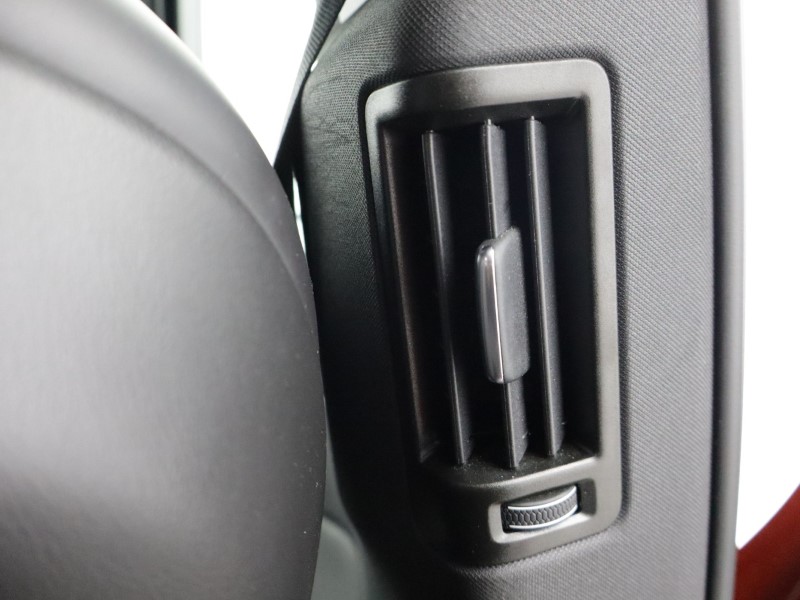 2021 (21) VOLVO XC60 2.0 B5P [250] R DESIGN 5dr AWD Geartronic 5156729