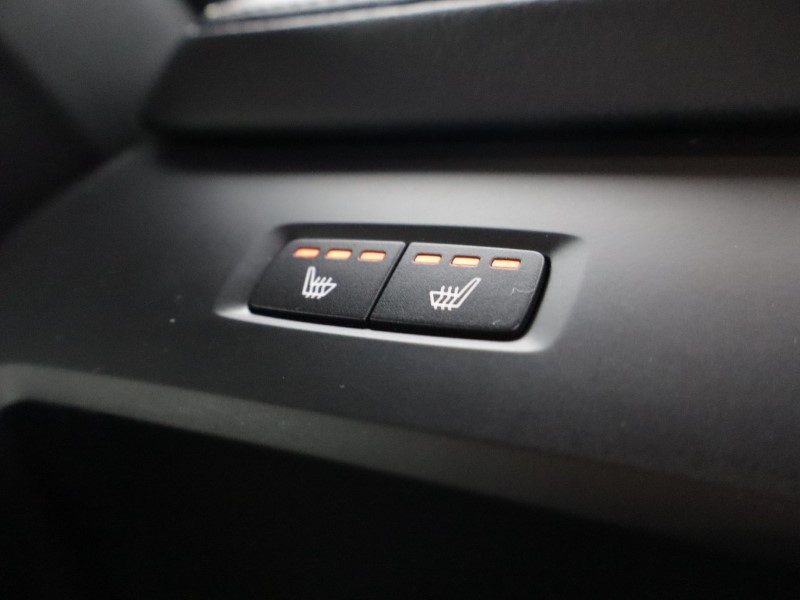 2021 (21) VOLVO XC60 2.0 B5P [250] R DESIGN 5dr AWD Geartronic 5156730