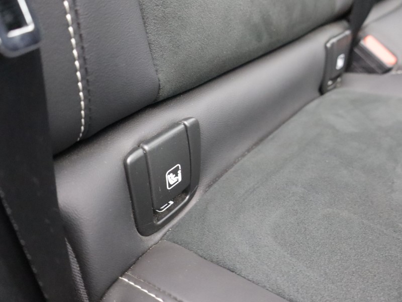 2022 (22) VOLVO XC40 1.5 T3 [163] R DESIGN 5dr Geartronic 5150964