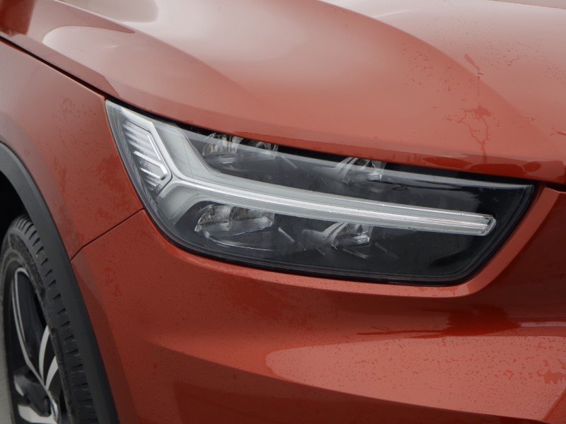 2022 (22) VOLVO XC40 1.5 T3 [163] R DESIGN 5dr Geartronic 5150945