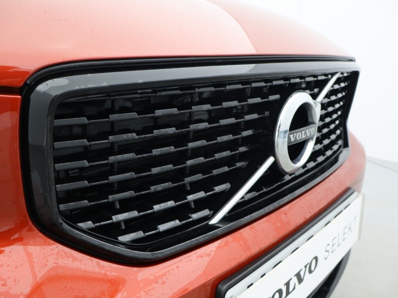 2022 (22) VOLVO XC40 1.5 T3 [163] R DESIGN 5dr Geartronic 5150946