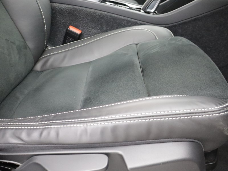 2022 (22) VOLVO XC40 1.5 T3 [163] R DESIGN 5dr Geartronic 5150977