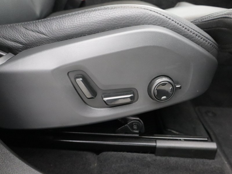 2024 (24) VOLVO XC60 2.0 T6 [350] RC PHEV Plus Dark 5dr AWD Geartronic 5176840