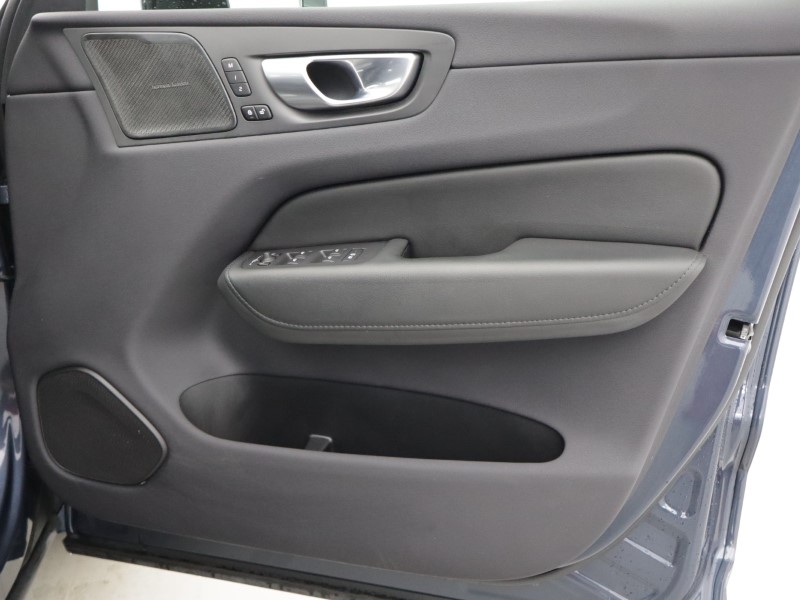 2024 (24) VOLVO XC60 2.0 T6 [350] RC PHEV Plus Dark 5dr AWD Geartronic 5176833