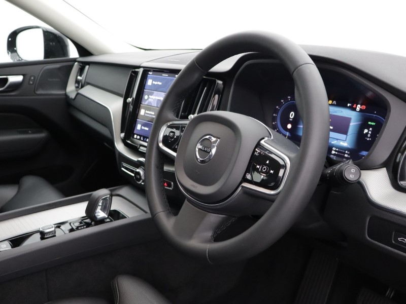 2024 (24) VOLVO XC60 2.0 T6 [350] RC PHEV Plus Dark 5dr AWD Geartronic 5176839