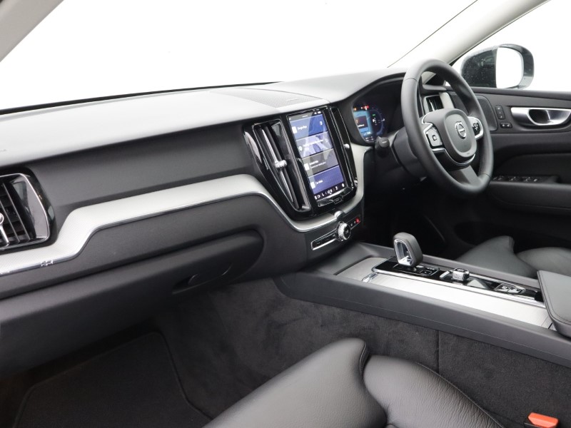 2024 (24) VOLVO XC60 2.0 T6 [350] RC PHEV Plus Dark 5dr AWD Geartronic 5176844