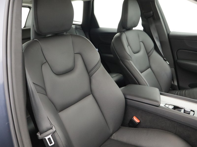 2024 (24) VOLVO XC60 2.0 T6 [350] RC PHEV Plus Dark 5dr AWD Geartronic 5176842