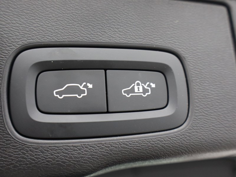 2024 (24) VOLVO XC60 2.0 T6 [350] RC PHEV Plus Dark 5dr AWD Geartronic 5176827