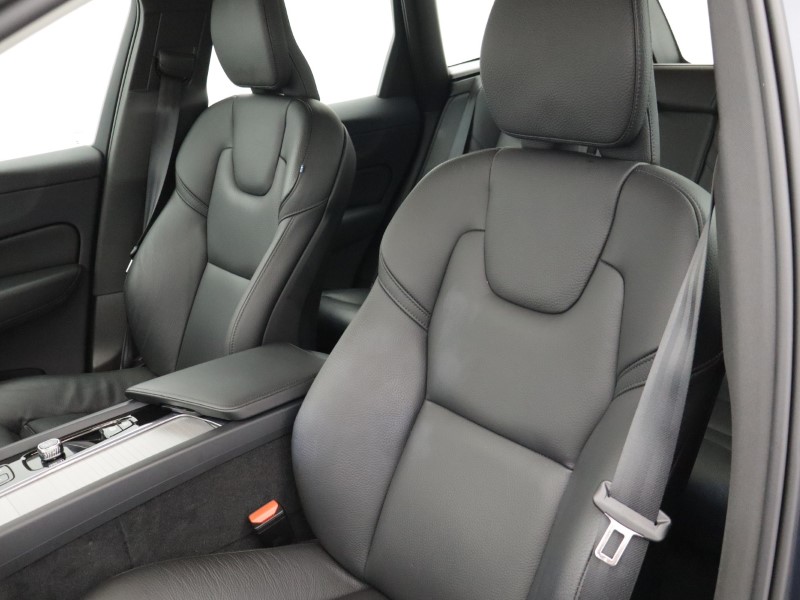 2024 (24) VOLVO XC60 2.0 T6 [350] RC PHEV Plus Dark 5dr AWD Geartronic 5176843