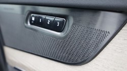 2025 (74) VOLVO XC90 2.0 B5P Plus Dark 5dr AWD Geartronic 5164311