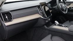 2025 (74) VOLVO XC90 2.0 B5P Plus Dark 5dr AWD Geartronic 5164320